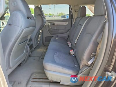 Zdjęcie 11 z 13 samochodu: 2017 CHEVROLET TRAVERSE LS VIN:1GNKVFED5HJ154483 - miniatura