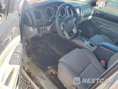 Zdjęcie 8 z 12 samochodu: 2013 TOYOTA TACOMA V6 VIN:5TFUU4ENXDX077683 - miniatura