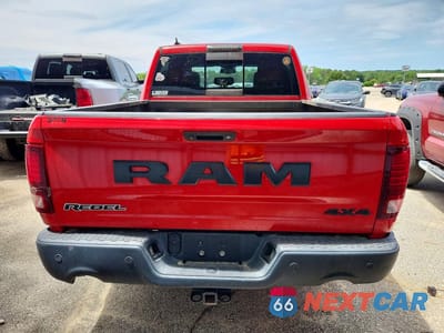 Zdjęcie 6 z 12 samochodu: 2016 RAM 1500 REBEL VIN:1C6RR7YT8GS111163 - miniatura