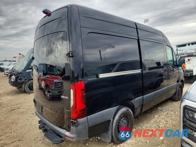 Trzecie zdjęcie samochodu z tyłu: 2023 MERCEDES BENZ SPRINTER CARGO VIN:W1W4KBHY4PT129275 - miniatura