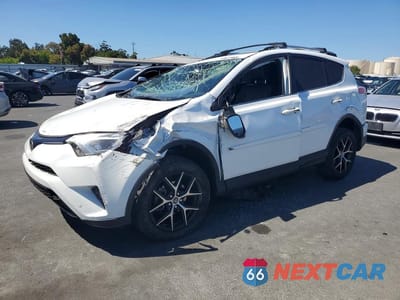 2018 TOYOTA RAV4 SE JTMNFREV2JJ198363 - główne zdjęcie licytacji z USA - miniatura