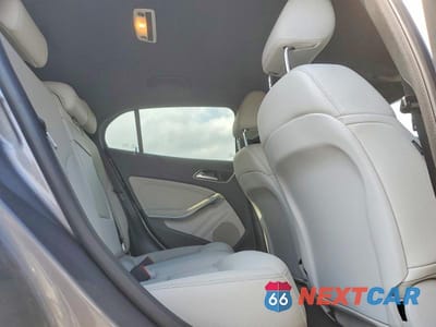 Zdjęcie 10 z 12 samochodu: 2015 MERCEDES-BENZ GLA 250 4MATIC VIN:WDCTG4GB9FJ167932 - miniatura