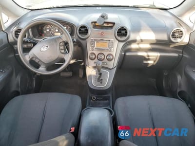 Zdjęcie 8 z 13 samochodu: 2009 KIA RONDO BASE VIN:KNAFG528897241280 - miniatura