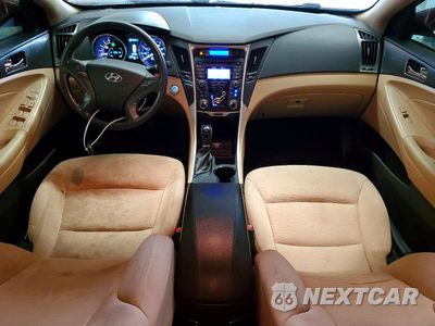 Zdjęcie 8 z 12 samochodu: 2013 HYUNDAI SONATA HYBRID VIN:KMHEC4A45DA082552 - miniatura