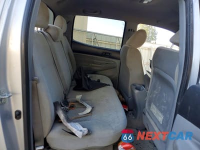 Zdjęcie 10 z 13 samochodu: 2011 TOYOTA TACOMA DOUBLE CAB VIN:5TFLU4EN3BX011582 - miniatura