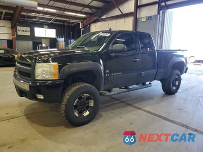 2007 CHEVROLET SILVERADO K1500 2GCEK19J471632824 - główne zdjęcie licytacji z USA - miniatura