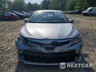 Piąte zdjęcie samochodu w środku: 2020 TOYOTA CAMRY LE VIN:4T1C11AK4LU961127 - miniatura