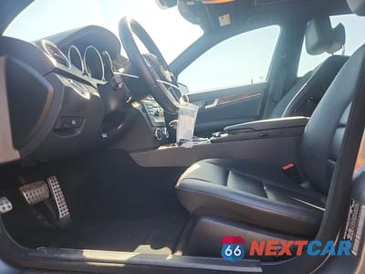 Zdjęcie 7 z 12 samochodu: 2012 MERCEDES-BENZ C 250 VIN:WDDGF4HB8CR228568 - miniatura
