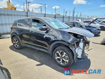 Czwarte zdjęcie samochodu z boku: 2020 KIA SPORTAGE LX VIN:KNDPMCAC4L7757928 - miniatura