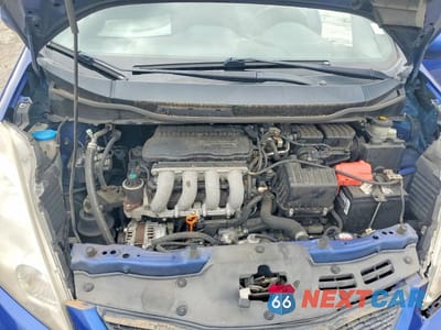 Zdjęcie 12 z 13 samochodu: 2010 HONDA FIT SPORT VIN:JHMGE8H48AS013864 - miniatura
