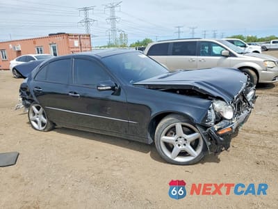 Czwarte zdjęcie samochodu z boku: 2009 MERCEDES-BENZ E 550 4MATIC VIN:WDBUF90X59B435453 - miniatura