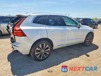 Trzecie zdjęcie samochodu z tyłu: 2022 VOLVO XC60 T8 RECHARGE INSCRIPTION EXPRES VIN:YV4BR0DK3N1921475 - miniatura