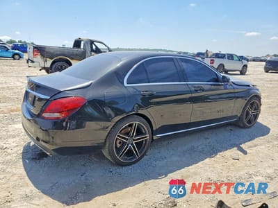 Trzecie zdjęcie samochodu z tyłu: 2016 MERCEDES-BENZ C 300 VIN:55SWF4JB9GU146651 - miniatura