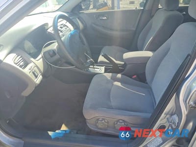 Zdjęcie 7 z 12 samochodu: 2001 HONDA ACCORD LX VIN:JHMCG66501C010914 - miniatura