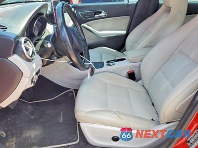 Zdjęcie 7 z 12 samochodu: 2015 MERCEDES-BENZ CLA 250 4MATIC VIN:WDDSJ4GBXFN269354 - miniatura