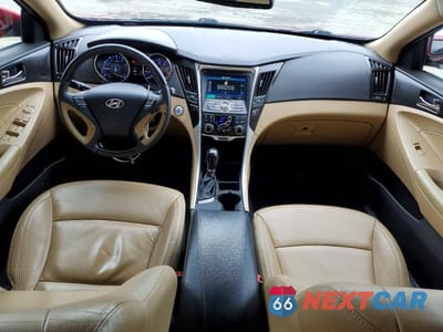 Zdjęcie 8 z 13 samochodu: 2012 HYUNDAI SONATA LIMITED VIN:5NPEC4AC6CH331914 - miniatura