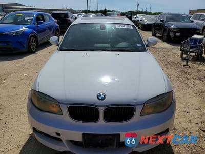 Piąte zdjęcie samochodu w środku: 2012 BMW 128 I VIN:WBAUP9C56CVL91314 - miniatura