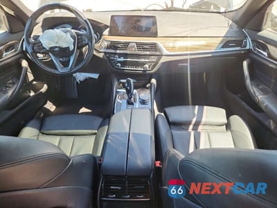 Zdjęcie 8 z 12 samochodu: 2019 BMW 530 XI VIN:WBAJA7C53KG912842 - miniatura