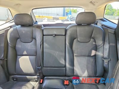Zdjęcie 10 z 13 samochodu: 2025 VOLVO XC60 PLUS VIN:YV4M12RC4S1113077 - miniatura