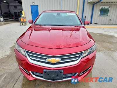 Piąte zdjęcie samochodu w środku: 2018 CHEVROLET IMPALA LT VIN:1G1105S37JU114282 - miniatura