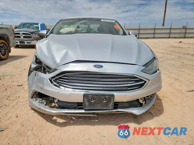 Piąte zdjęcie samochodu w środku: 2017 FORD FUSION SE VIN:3FA6P0H73HR150645 - miniatura