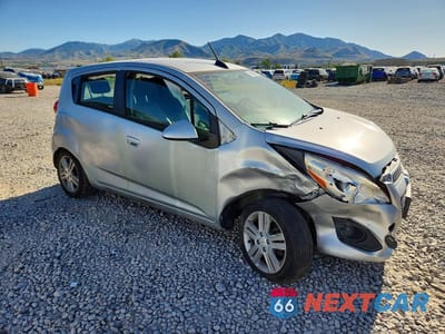 Czwarte zdjęcie samochodu z boku: 2015 CHEVROLET SPARK 1LT VIN:KL8CD6S93FC746751 - miniatura