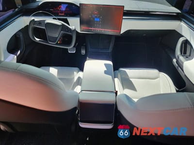 Zdjęcie 8 z 13 samochodu: 2023 TESLA MODEL X VIN:7SAXCBE67PF427429 - miniatura