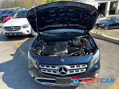 Piąte zdjęcie samochodu w środku: 2018 MERCEDES-BENZ GLA 250 4MATIC VIN:WDCTG4GB9JJ495022 - miniatura