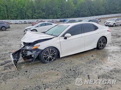 2018 TOYOTA CAMRY SE 4T1B11HK5JU140293 - główne zdjęcie licytacji z USA - miniatura