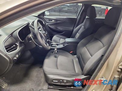 Zdjęcie 7 z 12 samochodu: 2024 CHEVROLET MALIBU LT VIN:1G1ZD5ST8RF150098 - miniatura