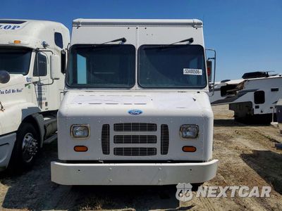 Piąte zdjęcie samochodu w środku: 2012 FORD F59 VIN:1F66F5KY9C0A01485 - miniatura