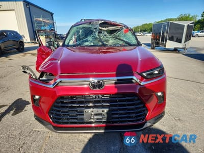 Piąte zdjęcie samochodu w środku: 2025 TOYOTA GRAND HIGHLANDER PLATINUM VIN:5TDAAAB53SS081446 - miniatura
