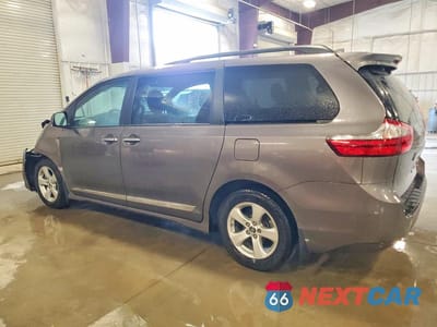 Drugie zdjęcie samochodu z przodu: 2020 TOYOTA SIENNA LE VIN:5TDKZ3DC8LS043412 - miniatura