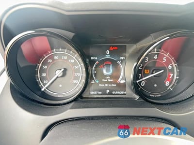 Zdjęcie 8 z 10 samochodu: 2017 JAGUAR F-TYPE R DYNAMIC VIN:SAJWA6AT3H8K43691 - miniatura