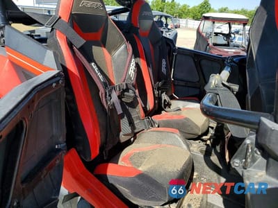 Zdjęcie 6 z 10 samochodu: 2019 POLARIS RZR TURBO S UTILITY VEHICLE VIN:3NSVPL928KF583640 - miniatura