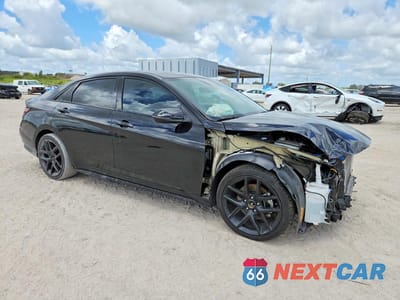 Czwarte zdjęcie samochodu z boku: 2025 HYUNDAI ELANTRA N LINE VIN:KMHLR4DF8SU886505 - miniatura