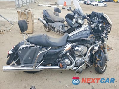 2013 HARLEY DAVIDSON FLHX STREET GLIDE 1HD1KBM33DB684114 - główne zdjęcie licytacji z USA - miniatura