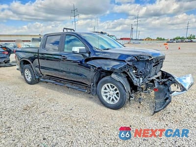 Czwarte zdjęcie samochodu z boku: 2021 CHEVROLET SILVERADO K1500 LT VIN:1GCUYDEDXMZ185320 - miniatura