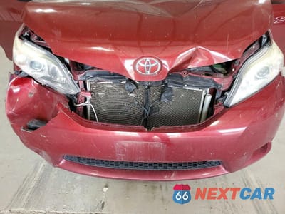Zdjęcie 12 z 13 samochodu: 2015 TOYOTA SIENNA LE VIN:5TDKK3DC2FS689053 - miniatura
