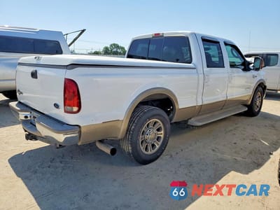 Trzecie zdjęcie samochodu z tyłu: 2005 FORD F250 SUPER DUTY VIN:1FTSW20P05EA80295 - miniatura