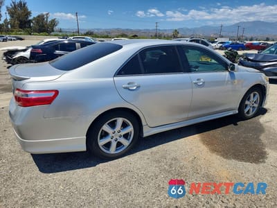 Trzecie zdjęcie samochodu z tyłu: 2007 TOYOTA CAMRY SE VIN:4T1BE46K67U714014 - miniatura