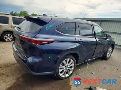 Trzecie zdjęcie samochodu z tyłu: 2024 TOYOTA HIGHLANDER LIMITED VIN:5TDKDRBH5RS559770 - miniatura