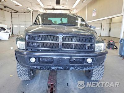 Piąte zdjęcie samochodu w środku: 2001 DODGE RAM 2500 VIN:3B7KF23641G223559 - miniatura