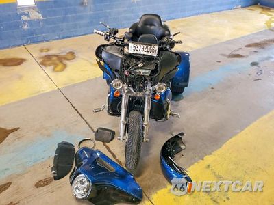 Piąte zdjęcie samochodu w środku: 2018 HARLEY-DAVIDSON FLHTCUTG 115TH ANNIVERSARY TRI GLIDE UL VIN:1HD1MDD13JB855296 - miniatura