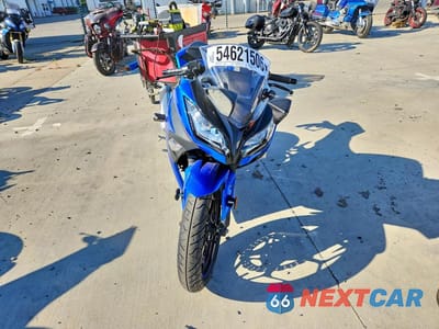 Drugie zdjęcie samochodu z przodu: 2017 KAWASAKI EX300 B VIN:JKAEX8B19HDA38785 - miniatura