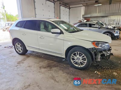Czwarte zdjęcie samochodu z boku: 2014 VOLVO XC60 3.2 VIN:YV4952DZ5E2544709 - miniatura