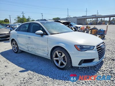 Czwarte zdjęcie samochodu z boku: 2015 AUDI A3 PREMIUM VIN:WAUACGFF1F1139652 - miniatura