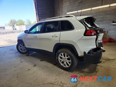 Drugie zdjęcie samochodu z przodu: 2016 JEEP CHEROKEE LATITUDE VIN:1C4PJMCS7GW142420 - miniatura