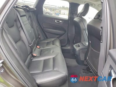 Zdjęcie 10 z 13 samochodu: 2019 VOLVO XC60 T5 VIN:LYV102RK4KB196051 - miniatura