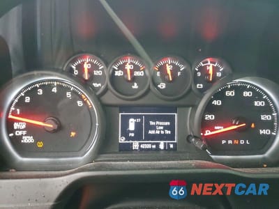 Zdjęcie 9 z 12 samochodu: 2022 CHEVROLET SILVERADO K1500 VIN:1GCUDAED4NZ522639 - miniatura